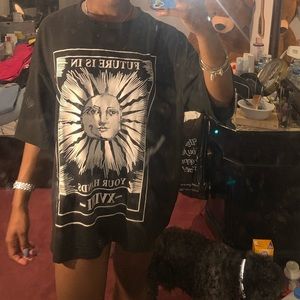 SHEIN Oversized Drop Sleeve Graphic Tee